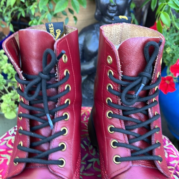🏴 RARE FIND Dr. Martens MIE “Dr. Martens by Solovair” Vintage Boots - Picture 8 of 17